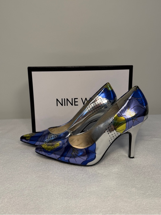 Nine West Shoes - Nine West Metallic Floral Pumps Blue Purple Pointed Toe Stiletto Heels Size 8.5